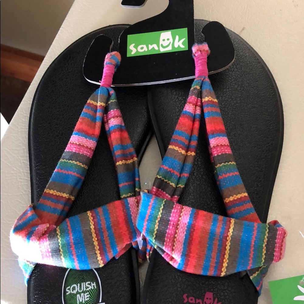 NWT Girls Sanuk Yoga Sling Sandal